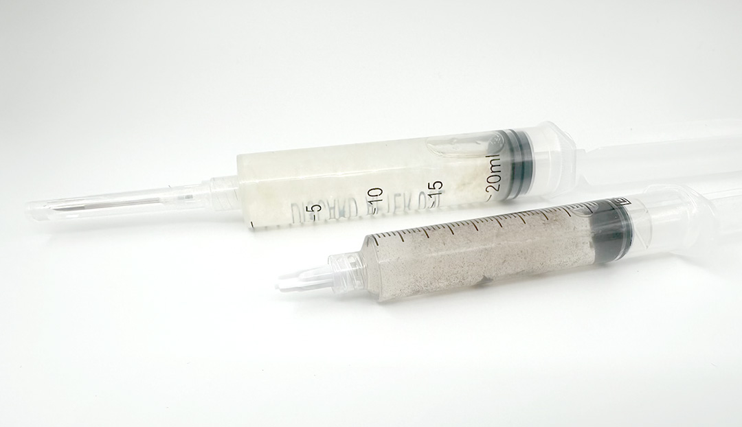 Spore and liquid culture syringes